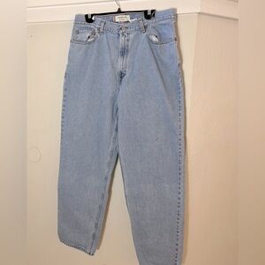 Levi Strauss & Co. 560 Comfort Fit *Tag size 36 x 32 100% Cotton